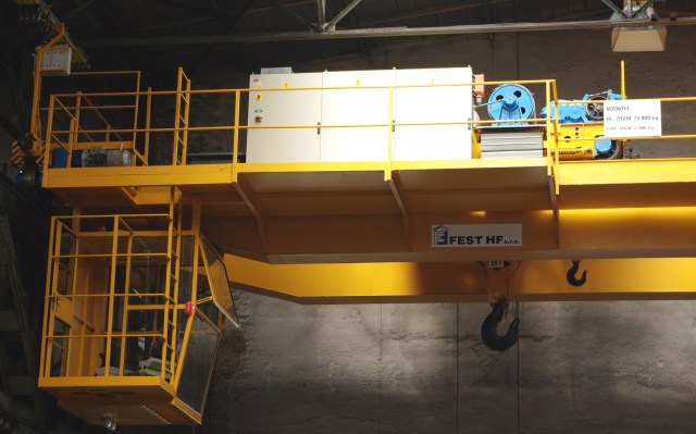 21_dopravni jerab 25t PILSEN STEEL